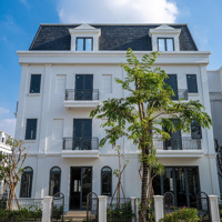 Solasta Mansion Dinh Thự Của Mặt Trời