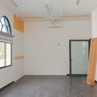 Cho Thuê Nhiều Văn Phòng Đường Trần Văn Sắc Thảo Điền, 40 M2 - 60 M2 Chỉ Từ 22 Triệu/Tháng