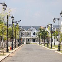 Biệt Thự Đơn Lập 200M2, 1 Triệuệt 1 Lầu, 3 Phòng Ngủ 3 Vệ Sinhhướng Biển,Gần Clubhouse Hồ Bơi.đã Nhận Nhà. Giá Bán 6.1 Tỷ