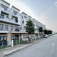 Shophouse 4 tầng view chung cư giá 4,x tỷ chỉ có tại Centa Diamond Vsip sát Long Biên Ninh Hiệp