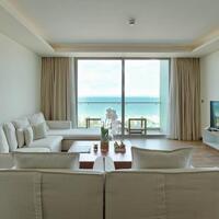 Bán gấp căn 2PN view trực diện biển Mỹ Khê Đà Nẵng - tầng cao full nội thất - sổ lâu dài
