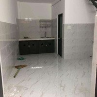 Cho Thuê Nhà 1 Trệt 1 Lầu Mới Xây 100% , 2 Phòng Ngủ,2 Toilet