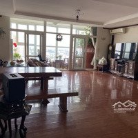 Cần Bán Chung Cư Cao Cấp Chính Chủ 205M2 Tại Cầu Giấy