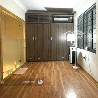 Bán Nhà Ngọc Lâm, 40M2* 4T 4.8 Tỷ. Nhà Đẹp, Gần Cầu, Yên Tĩnh Ở Ngay.