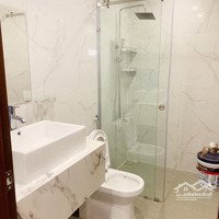 Chủ Nhà Bán Gấp Cc 2A Trần Nhật Duật Q.1. 65M2, 2P, Sổ Hồng, 3,3 Tỷ