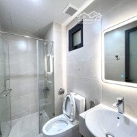 Căn 2 Phòng Ngủ67M2 View Q1 Tầng Trung Bán Nhanh 2.55 Tỷ Bao Thuế Phí