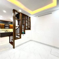 Bán Nhà Đội Cấn, Ba Đình, Gần Giang Văn Minh, 40M2, 5 Tầng, Mặt Tiền 6M, Nhà Rất Thoáng Mát. Bấm !!