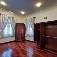 Cho Thuê Biệt Thự Nguyễn Văn Hưởng 450M2 Cho Kd B&B Hồ Bơi - Sân - Gara - 8 Phòng Ngủchỉ 120 Triệu/Tháng