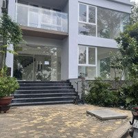 Bán Shophouse 2 Tầng 160M2 Shr, Xe Hơi Vào Tận Nhà