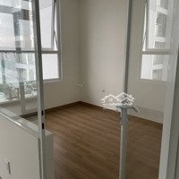 Chính Chủ Cần Bán Gấp Căn 2 Phòng Ngủ 1 Vệ Sinhgiá 1,950 Tầng Cao View Thoáng