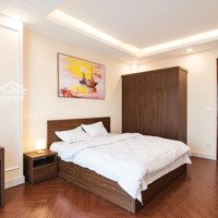 Căn Hộ 2 Phòng Ngủ 60M² Mặt Phố Tại 225 Âu Cơ, Quảng An, Hồ Tây