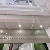 10M Ra Phố - Hướng Đông Nam - 3 Gác Đỗ Cửa - 10 Xe Máy Để Cửa Mái Thoải - Sau Nhà Khe Thoáng