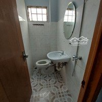 Cho Thuê Phòng Có Toilet Cửa Sổ Lối Đi Riêng.
