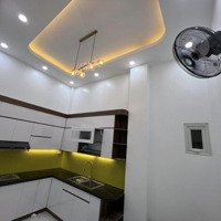 Chính Chủ Bán Nhà Riêng 36M2, 5 Tầng Xây Mới Đẹp - Ở Ngay Tại Phố Hoàng Hoa Thám, Giá Bán 4.98 Tỷ