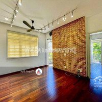 Cho Thuê Villa Nguyễn Văn Hưởng, 10X16M, 1 Trệt + 2 Tầng, 4 Phòng Ngủ Có Sân Oto