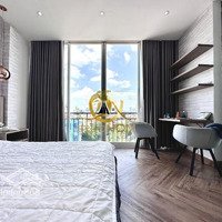 Cho Thuê Penthouse 1 Phòng Ngủfull Nội Thất Ban Công Cao Cấp Ngay Bờ Kè Trường Sa