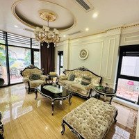 Bán Biệt Thự Phố Dịch Vọng 275M2, View Công Viên Cầu Giấy, Tặng Nội Thất Giá Bán 75 Tỷ.