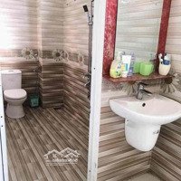 Bán Nhà 3 Tầng Sổ Hồng Riêng 100M2 Bến Bình Đông Chỉ 5.X Tỷ