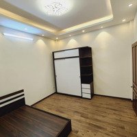 Cho Thuê Nhà Nguyên Căn Phố Đội Cấn - Diện Tích 50M2X3 Tầng - Nhà Mới Xây