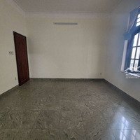 Cho Thuê Tòa Nhà 800M2 Mặt Tiền Đường Lớn Thủ Dầu Một