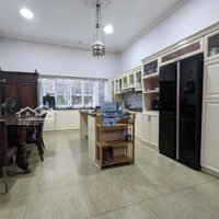 200M2 Đất, Nhà Cổ Kín 4 Tầng, Đậm Gu Sưu Tầm Đồ Xưa Cũ Nhỉnh 18 Tỷ, Lê Văn Lương, Tân Phong Q7