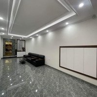 Bán Ngà 7 Tầng, Phân Lô Phố Phú Diễn, 40M2, Giá Bán 8 Tỷ