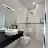 Phòng Cửa Sổ Ban Công,Full Nội Thất Đường 79