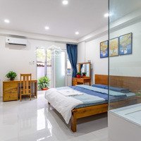 Cho Thuê Căn Hộ Tại Trung Tâm Quận 1 Có Ban Công Lớn Đầy Đủ Tiện Nghi Full Nội Thất