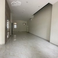 Cần Cho Thuê Sàn Tầng Trệt Khu Him Lam Q. 7.Diện Tíchsử Dụng 100M2. Giá Bán 22 Triệu. Liên Hệ: 0984159699