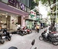 Bán tòa nhà Building Khách Sạn mặt tiền đường Bà Huyện Thanh Quan Q3. DT: 8.4x27m, hầm 10 lầu