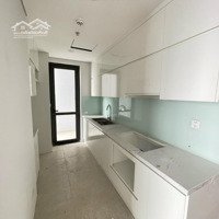 Gia Đình Cần Bán 3 Phòng Ngủ95M2 Đông Nam - Tây Nam Chung Cư Nhà Bình Minh Garden. Liên Hệ: 0902222582