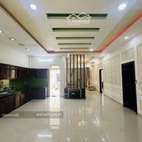 Cho Thuê Nhà Có Sẵn Nội Thất Rộng 200M2 Sân Ôtô, Gần Chợ Đồn Bửu Hòa