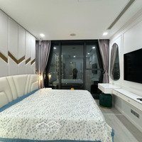 Bán 3 Phòng Ngủvinhomes Golden River Nội Thất Luxury Mới 100% Giá Siêu Tốt: 18Ti Liên Hệ: 0914.196.996 Huy Bim