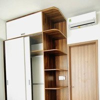 Kẹt Tiền Nên Bán Gấp Căn 2 Phòng Ngủgiá Bán Full Nội Thất 1,8 Tỷ, Xách Vali Vào Ở. Nhà Hướng Đông Nam