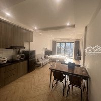 Cho Thuê Căn Hộ View Hồ Tây Đẹp Full Đồ 40M2