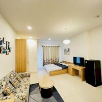 Cho Thuê OT 38M2, Nội Thất, Nhà Sáng, Tông Trắng chỉ 10TR/Tháng, Free PQL Sunrise City View 0906233195