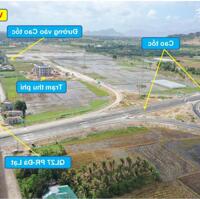 Nút giao cao tốc Ninh Thuận. Mặt đường QL27A, 20x50m sân bay Thành Sơn 5km, QL1 6km, 12km tới biển