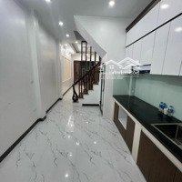 Cần Bán Nhà Giáp Bát 40M 5 Tầng Giá Nhỉnh 5 Tỷ