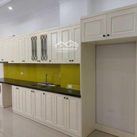 Bán Gấp Nhà Thụy Khuê, 40M2 X 6 Tầng - Thang Máy, Gần Phố, Ngõ Thông, View Hồ Tây