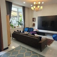 Cho Thuê Biệt Thự Mỹ Văn Phú Mỹ Hưng Quận 7: 7X18M2 1 Trệt 2 Lầu 4 Phòng Ngủnhà Đẹp Đủ Nt 1750$ 0909565034