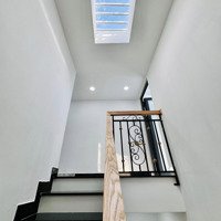 Tuyệt Phẩm Nhà Chưa Tới 2 Tỷ,Diện Tích110M2 2 Phòng Ngủ- Hẻm Oto Đỗ Thừa Luông - Shr Bao Công Chứng