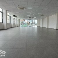 Mt Cách Mạng Tháng 8 Ngay Trung Tâm Quận 3Diện Tích20X15M Trệt 3 Lầu St