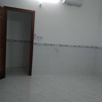 Cho Thuê Phòng 25M2 Chính Chủ Tại 1422 Huỳnh Tấn Phát