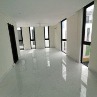 Cho Thuê Biệt Thự Liền Kề Căn Góc, Diện Tích 160 M2, Diện Tích Thực Dụng Là 338 M2, Có Thang Máy.