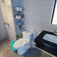 Cho Nam Thuê Phòng Tầng 2 12M2 Gần Chợ Đống Đa