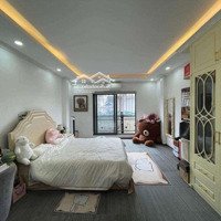 Gấp, Gấp Phố Khâm Thiên ,Gần Phố,Ngõ Rộng,Lô Góc,Diện Tích30M2 3Tầng