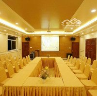 Building Đường Cộng Hoà, P15, Q.tân Bình Đoạn Đẹp Nhất Dt: 8X30M