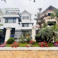 Bán nhà hoàn thiện tại khu đô thị Quang Minh, vị trí đẹp giá tốt