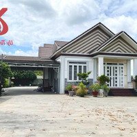 Bán Biệt Thự Sân Vườn Siêu Đẹp 1300M2 Cách Biên Hoà 15Phút. Giá Bán 9,5Tỷ