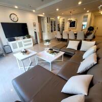 Cho thuê căn hộ cao cấp 4PN 190m2 tại Vincom Đồng Khởi view đẹp giá chỉ 100tr/tháng.